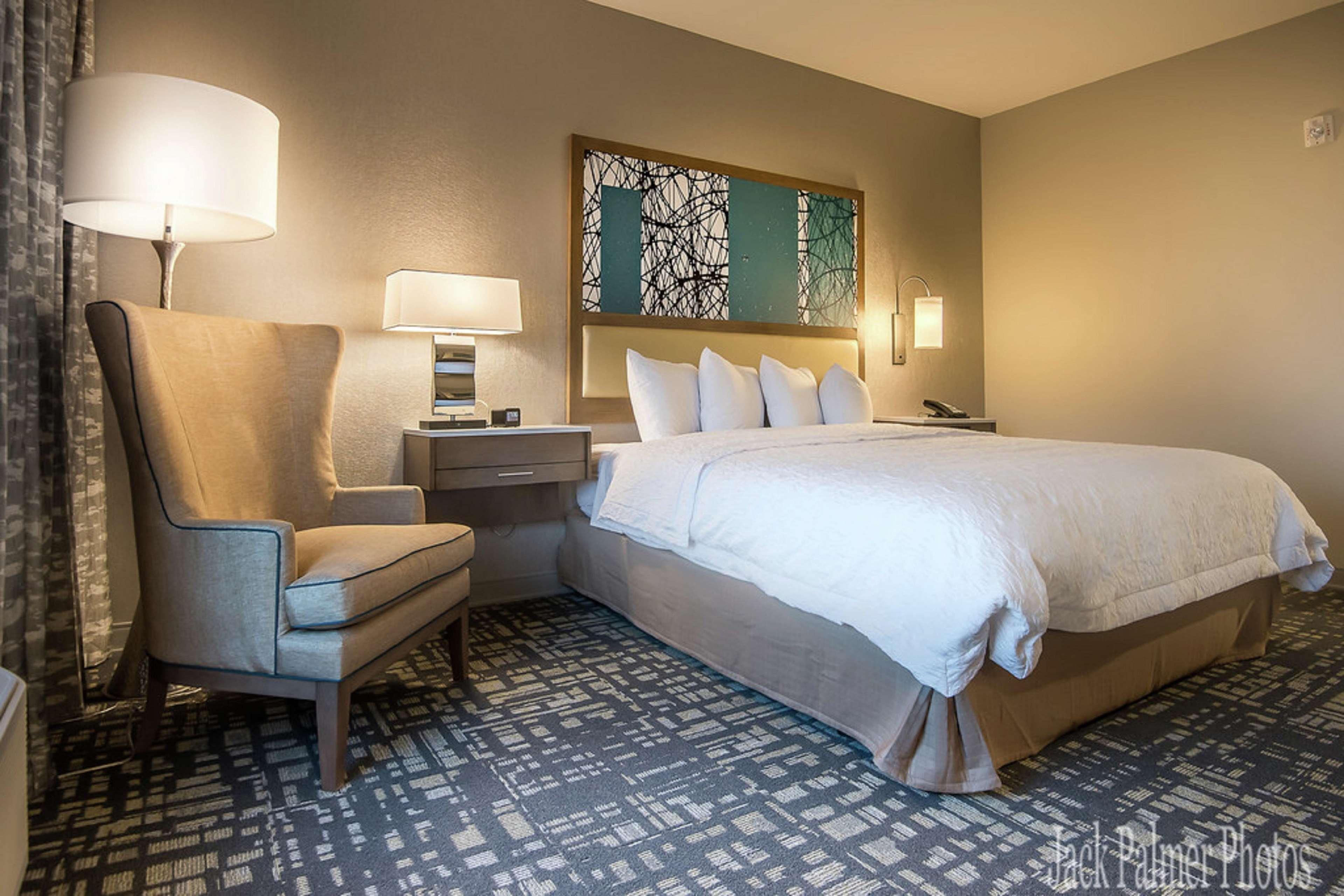 Hampton Inn & Suites Dallas-The Colony Exterior photo