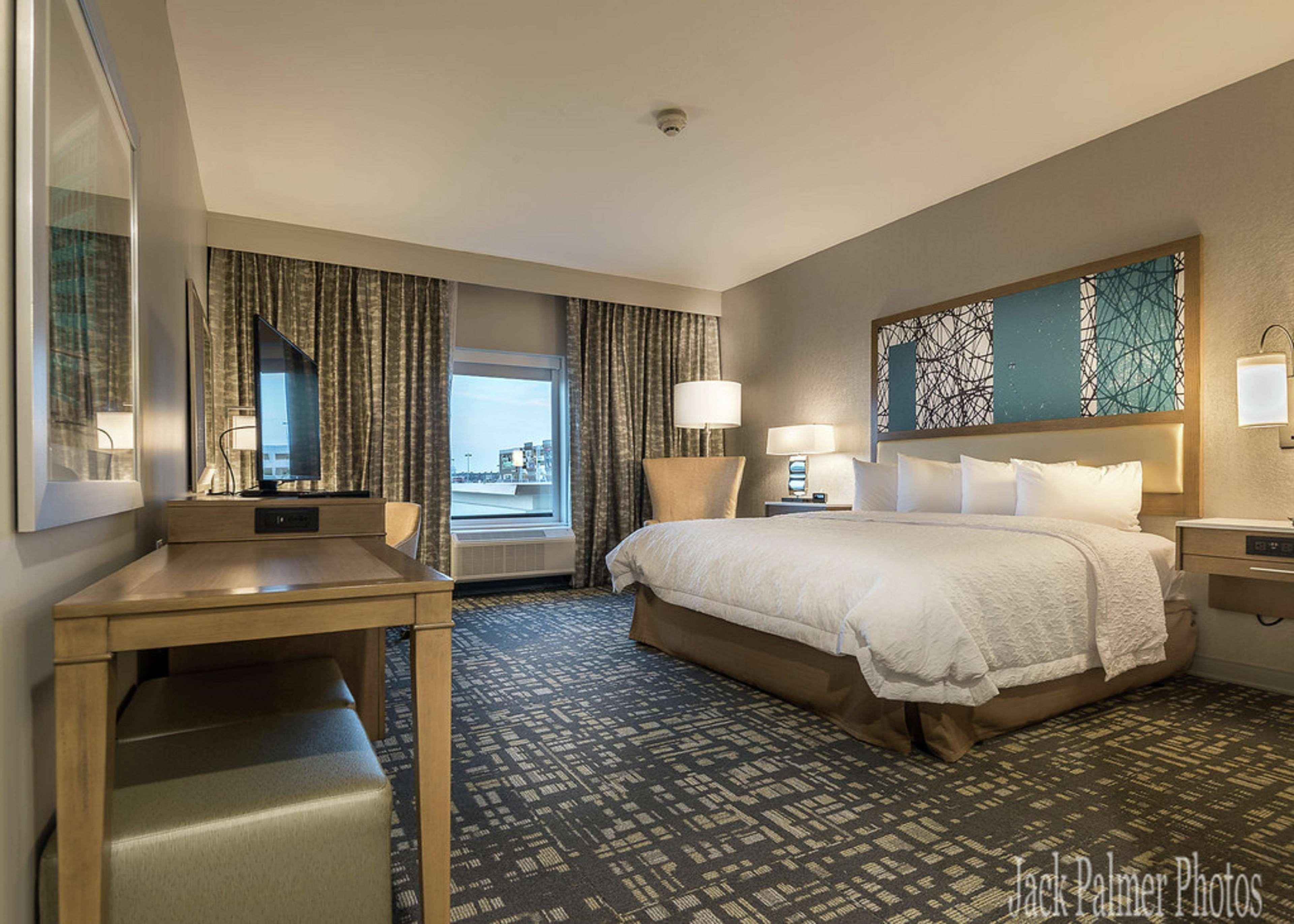 Hampton Inn & Suites Dallas-The Colony Exterior photo